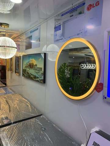 Illuminated Wall Mirror